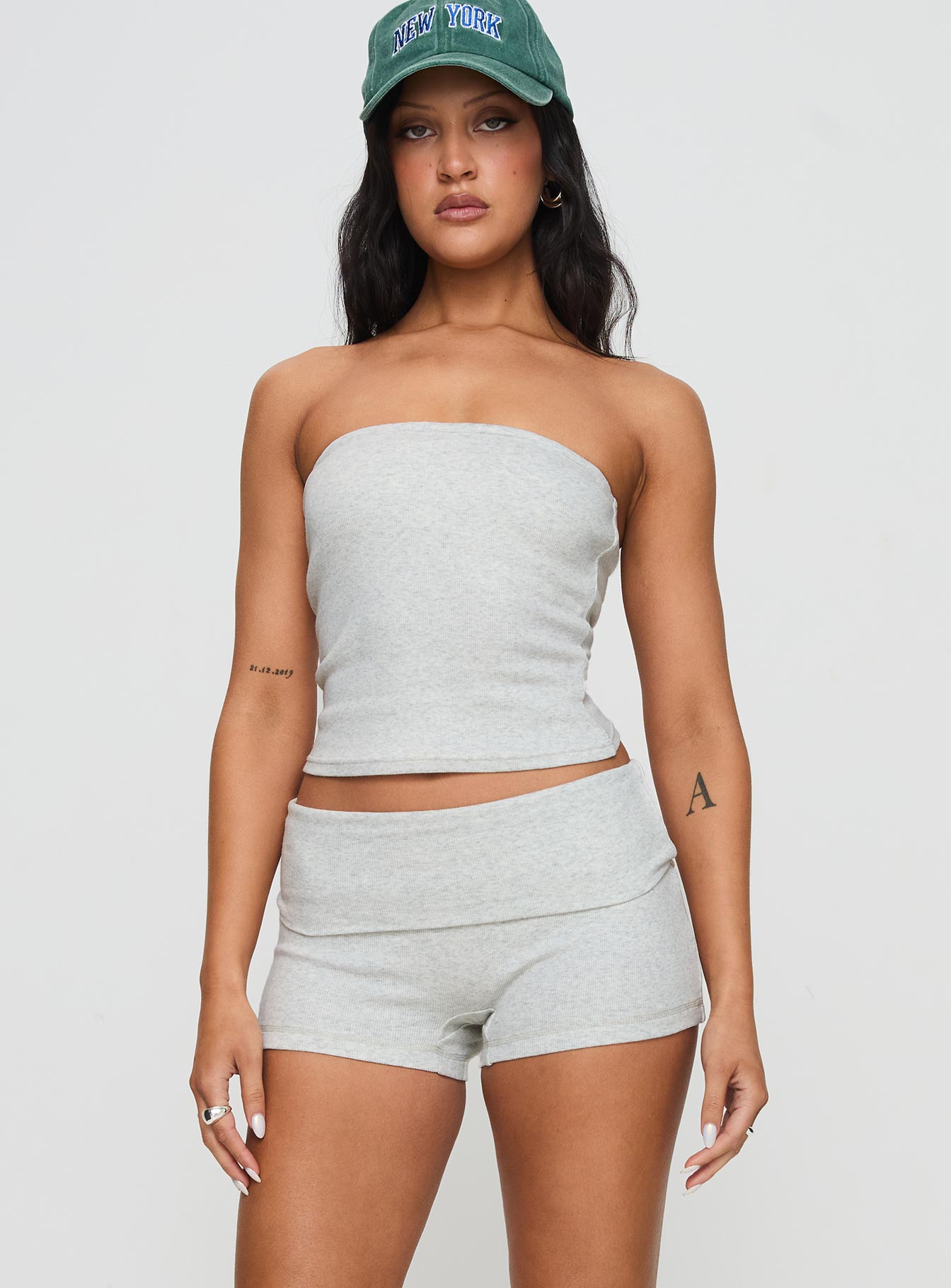 Baseline Low Rise Rib Shorts Grey Marle - Image 2