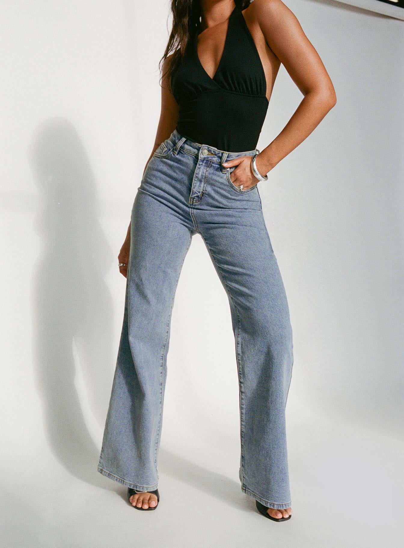 Thearlie High Rise Flared Jeans Light Wash - Image 8