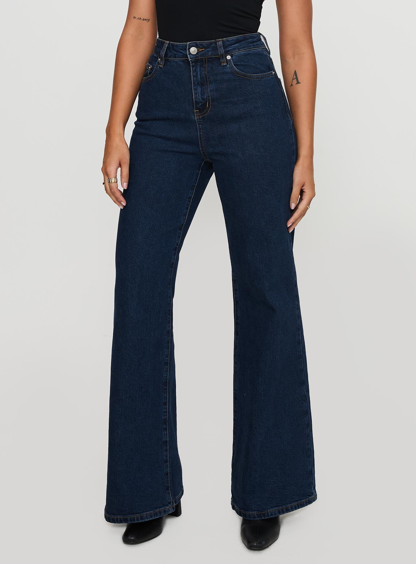 Thearlie High Rise Flared Jeans Dark Wash - Image 2