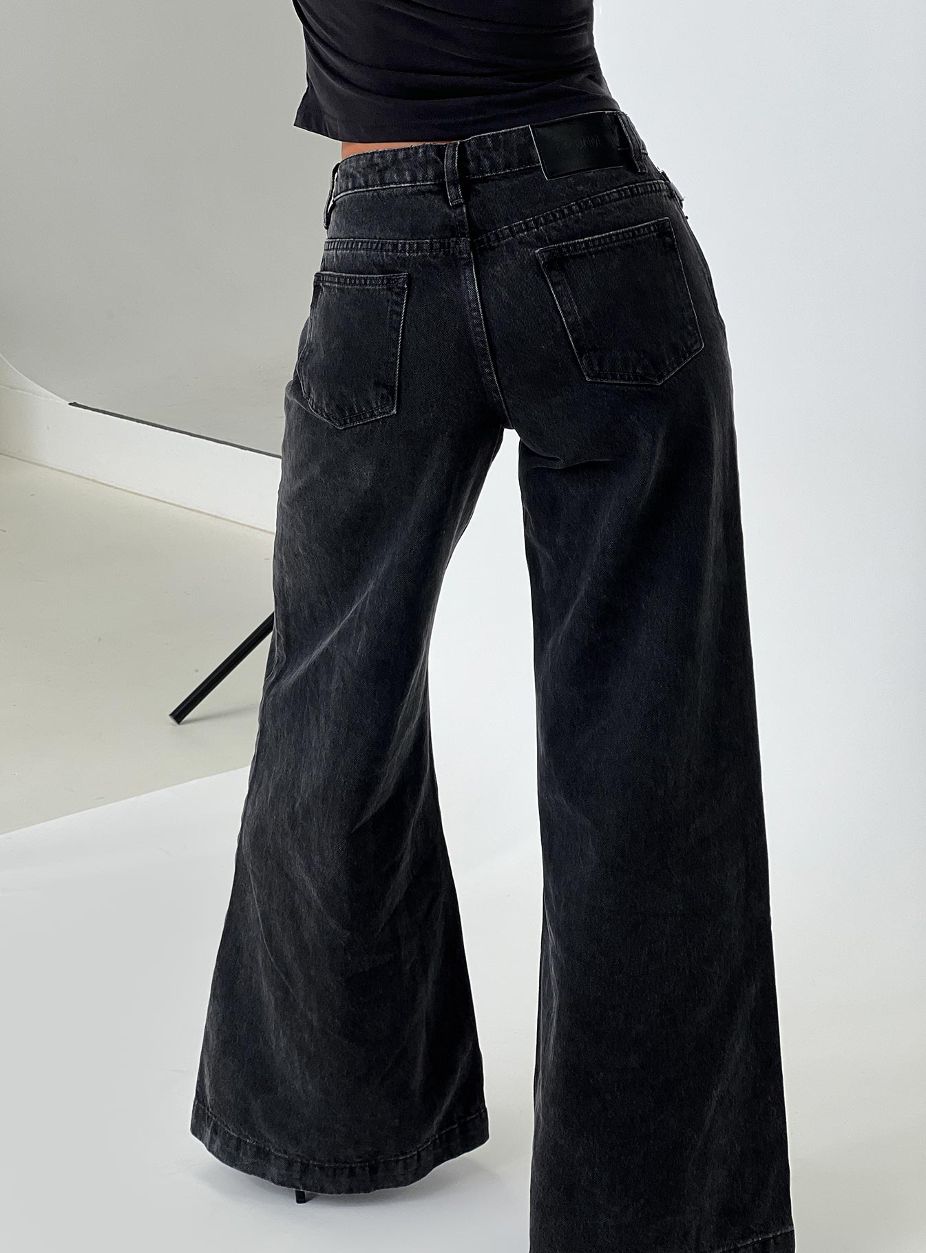 Toby Low Rise Baggy Jeans Charcoal - Image 10
