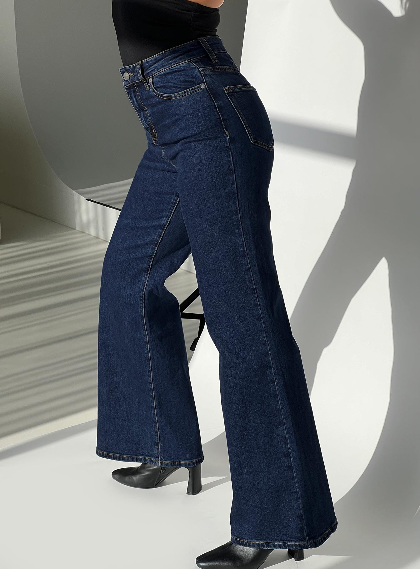 Thearlie High Rise Flared Jeans Dark Wash - Image 10
