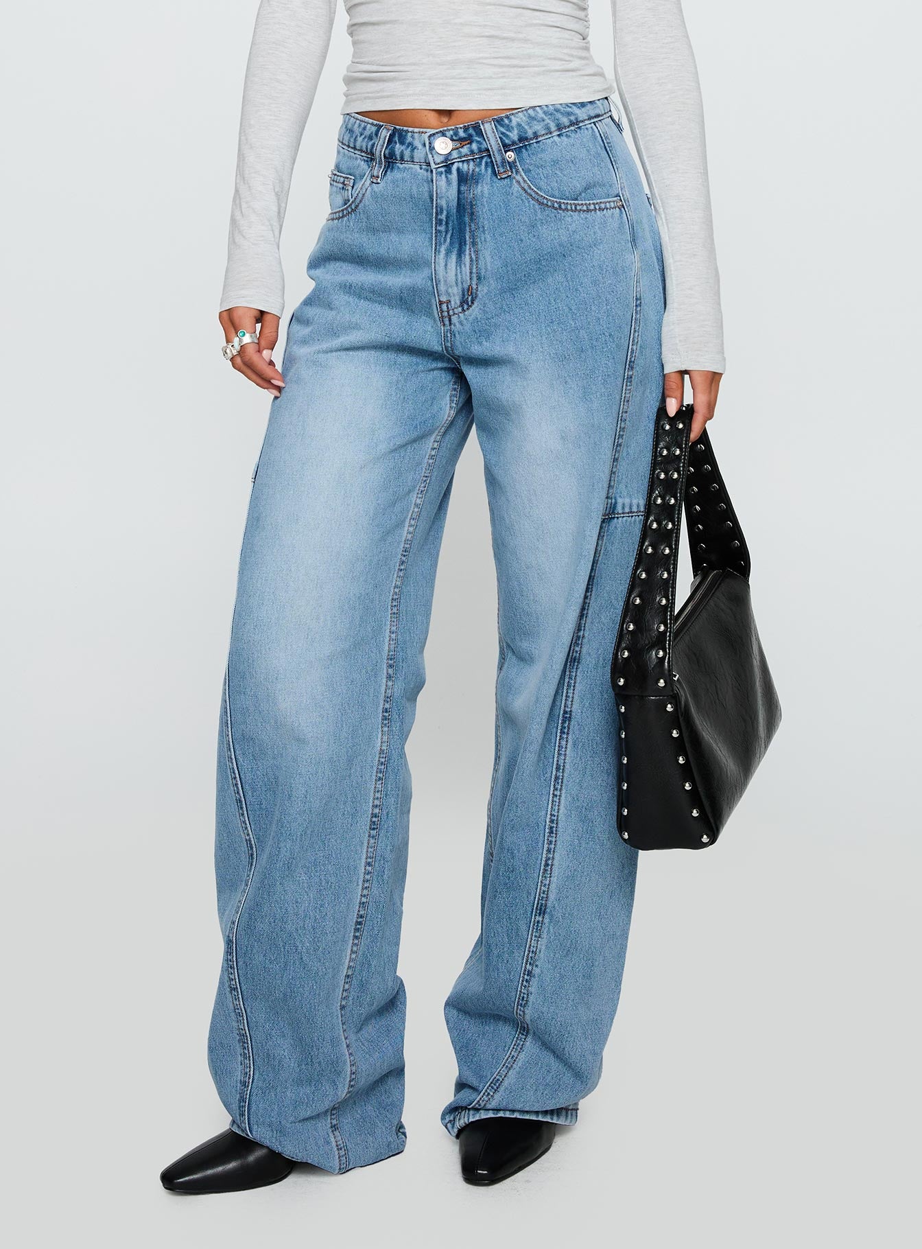 Esperance Mid Rise Barrel Leg Jeans Vintage Blue - Image 2