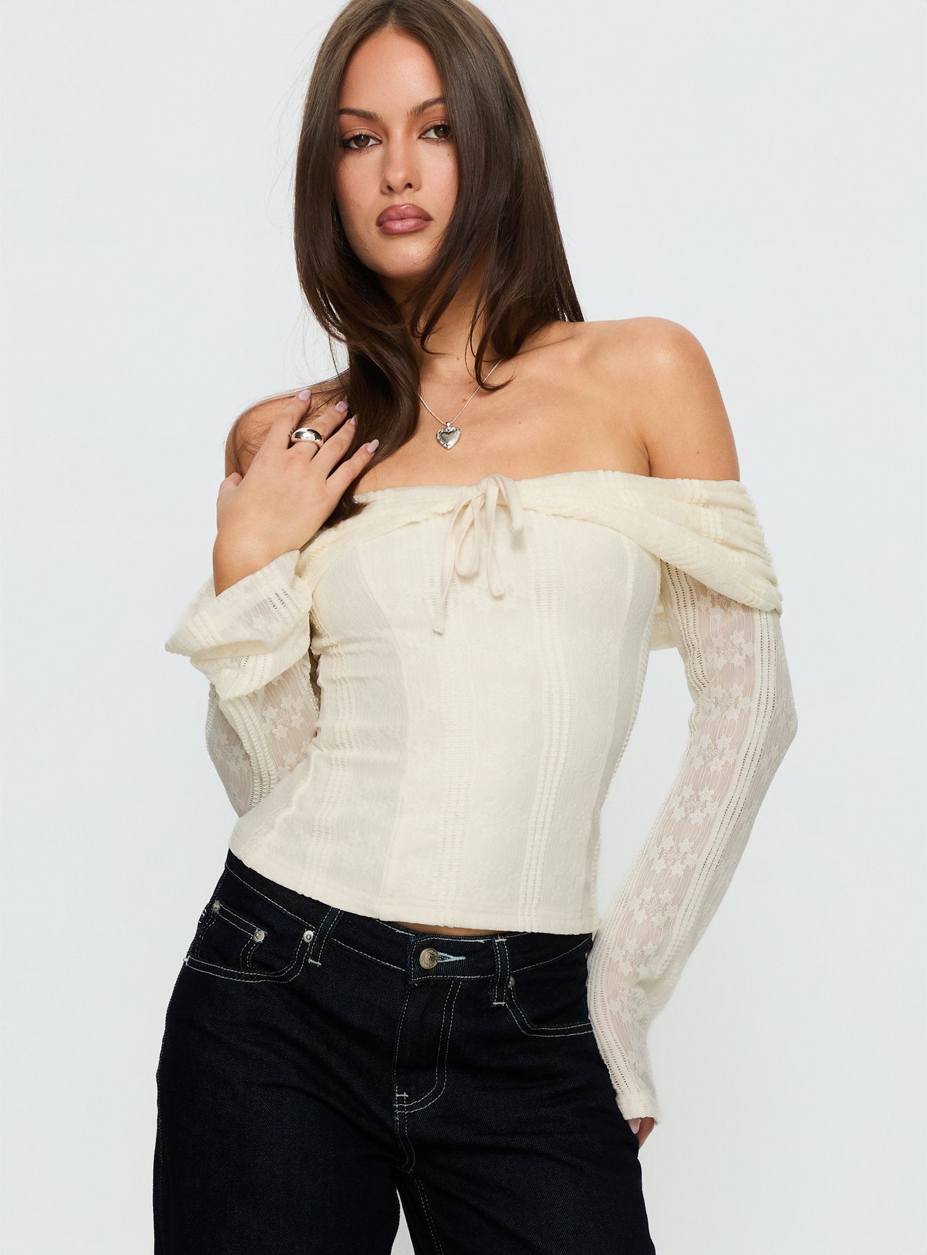 Colettie Long Sleeve Top Cream - Image 2