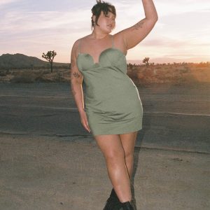 Annalise Mini Dress Khaki Curve