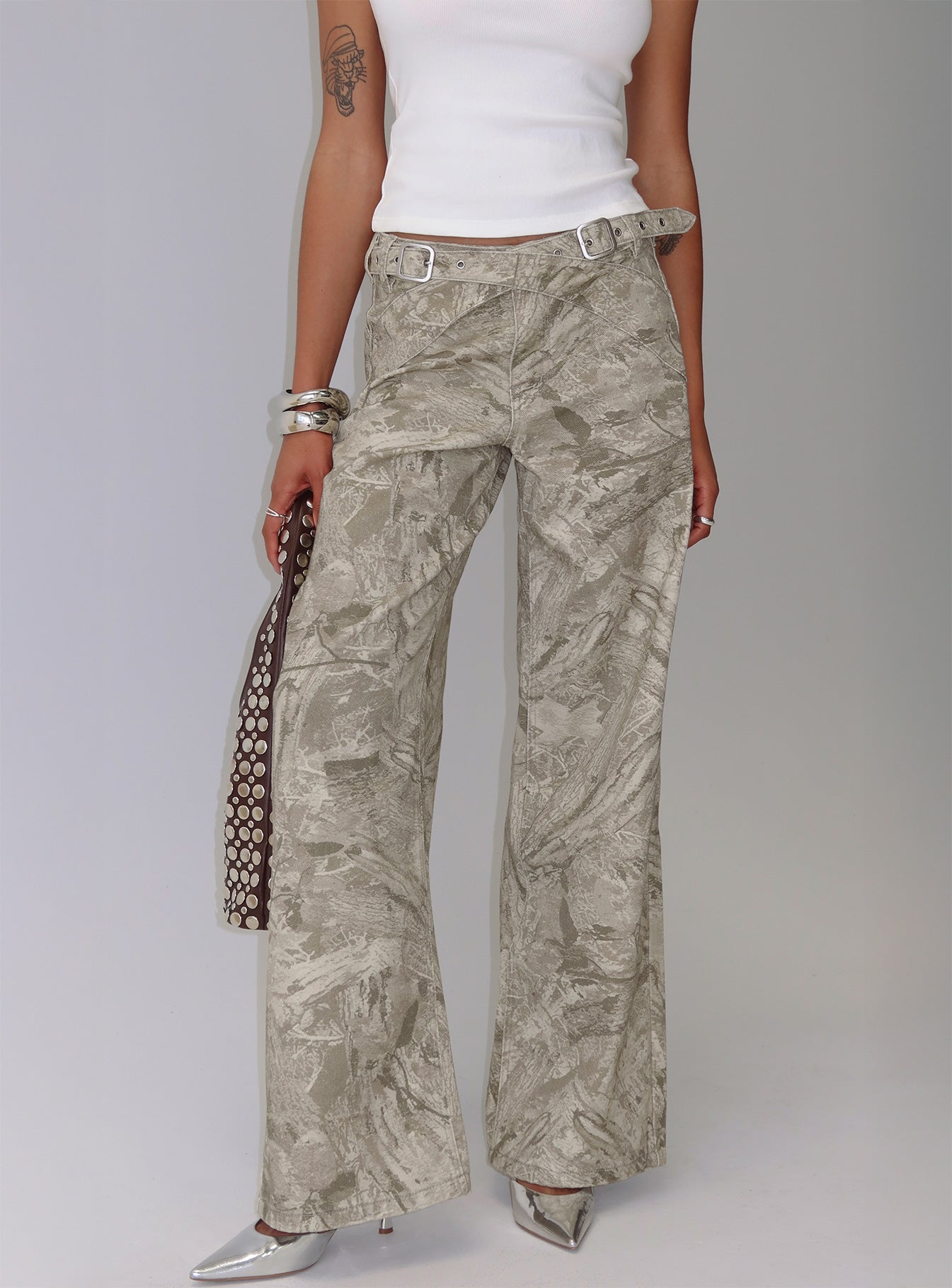 Mckinley Mid Rise Wide Leg Jeans Camouflage - Image 8
