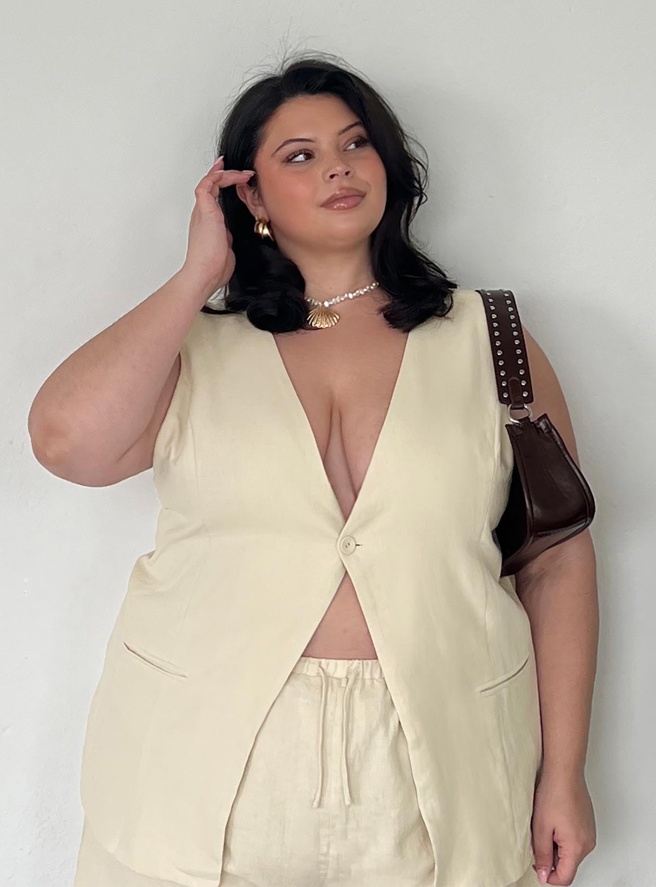 Days With You Linen Blend Vest Top Sand Curve - Image 8