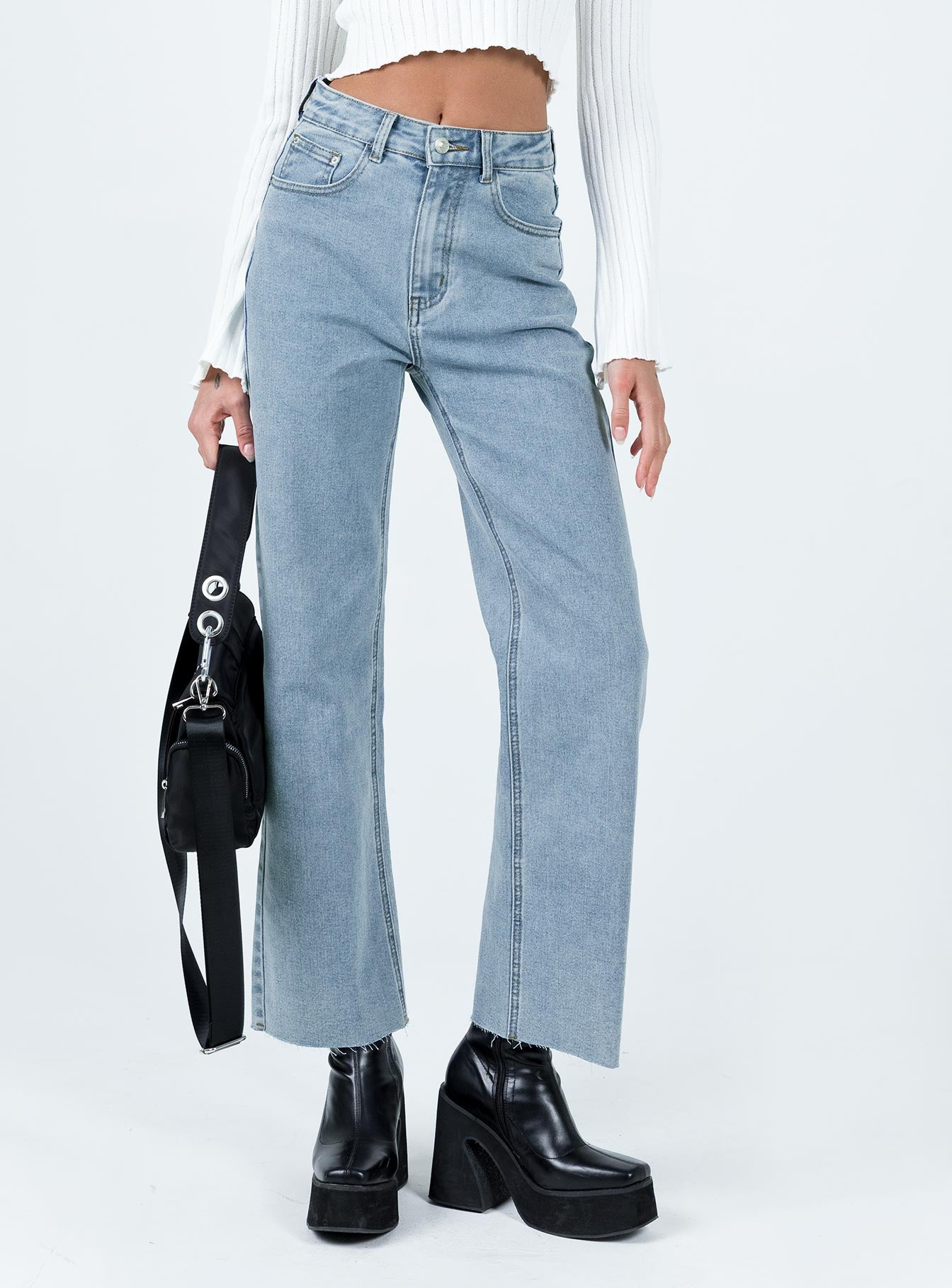 Pyrene Straight Leg Jeans Mid Wash Denim - Image 2