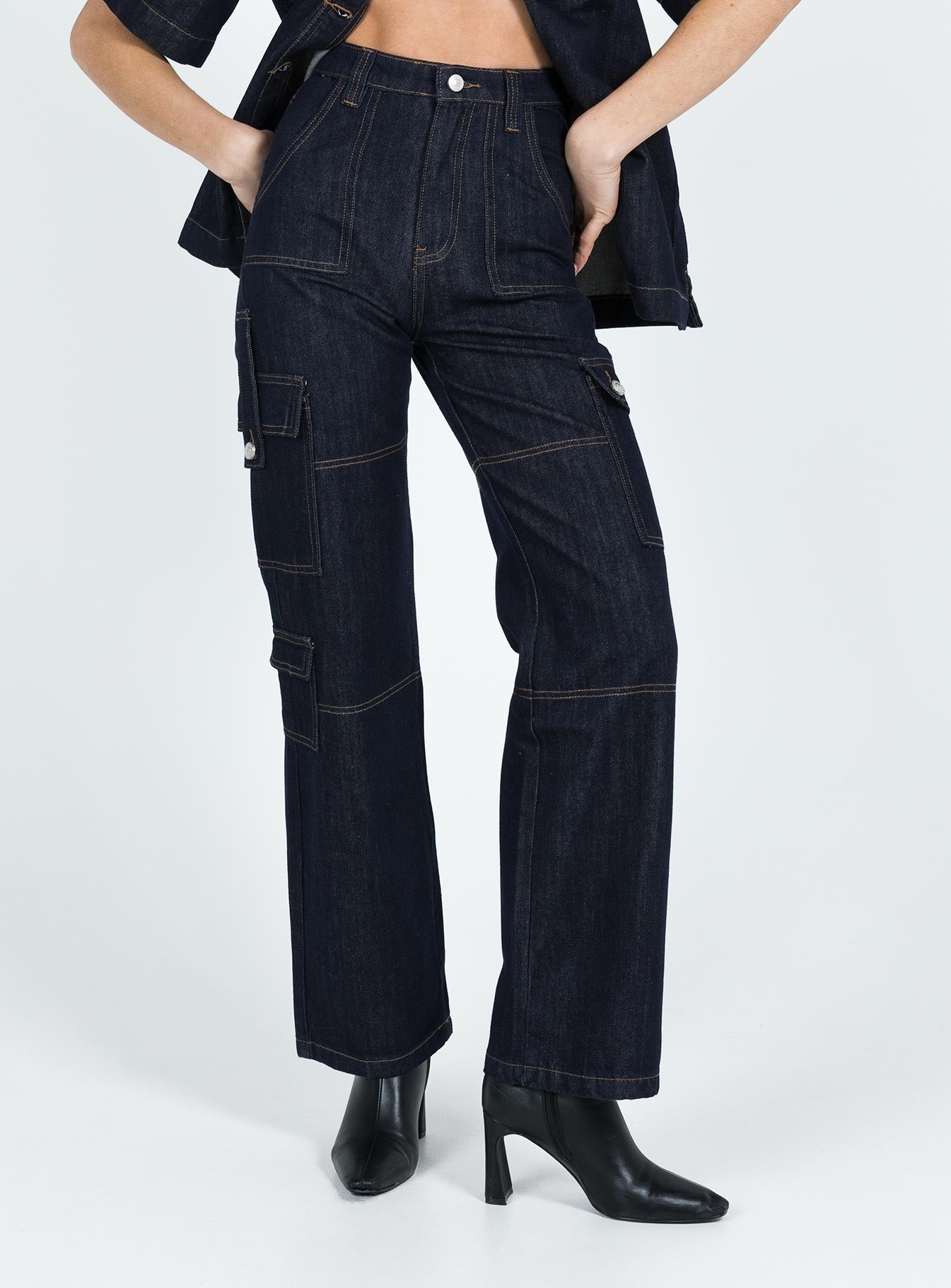 Whitaker Cargo Jeans Dark Denim - Image 2
