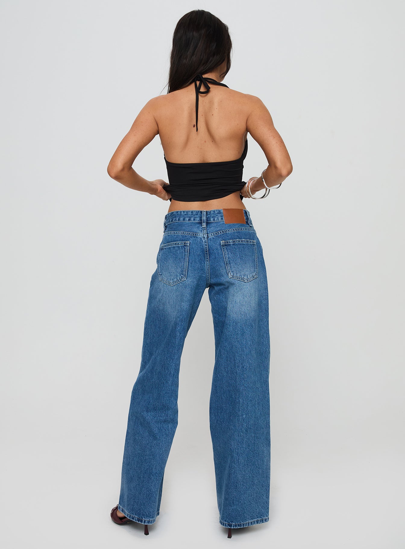 Serenitia Mid Rise Relaxed Jeans Mid Blue Wash - Image 5