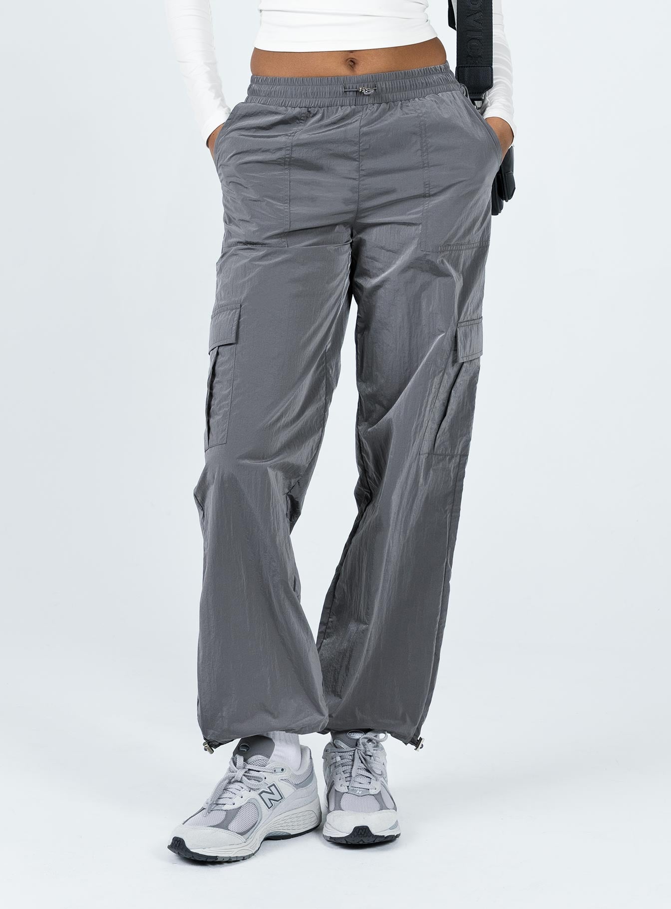 Gama Parachute Pants Grey - Image 2