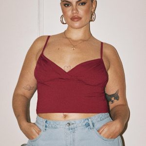 Sampson Top Burgundy Curve