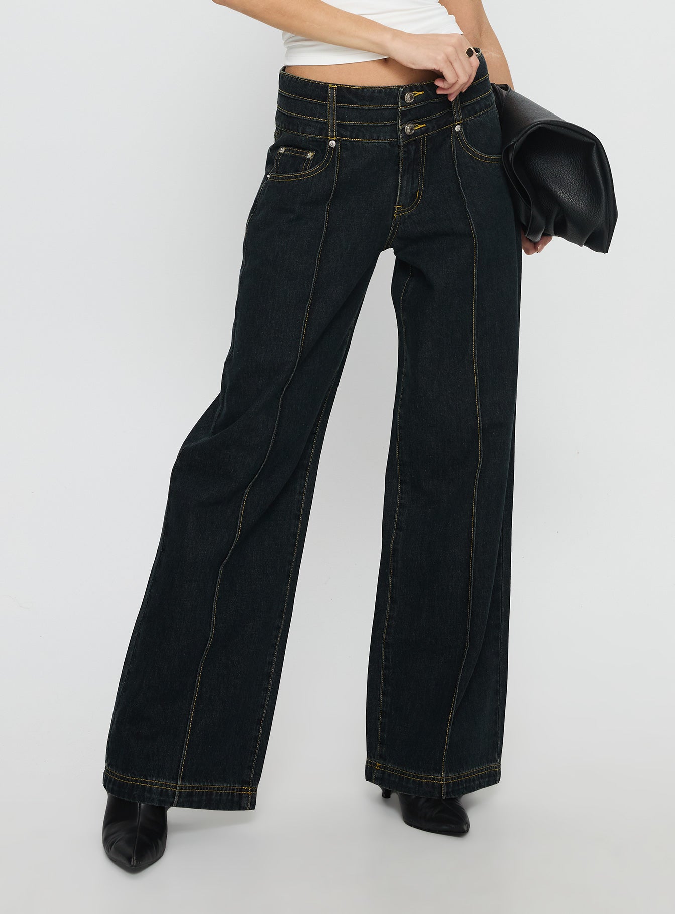 Hannalee Low Rise Wide Leg Cargo Jeans Grunge Wash - Image 2