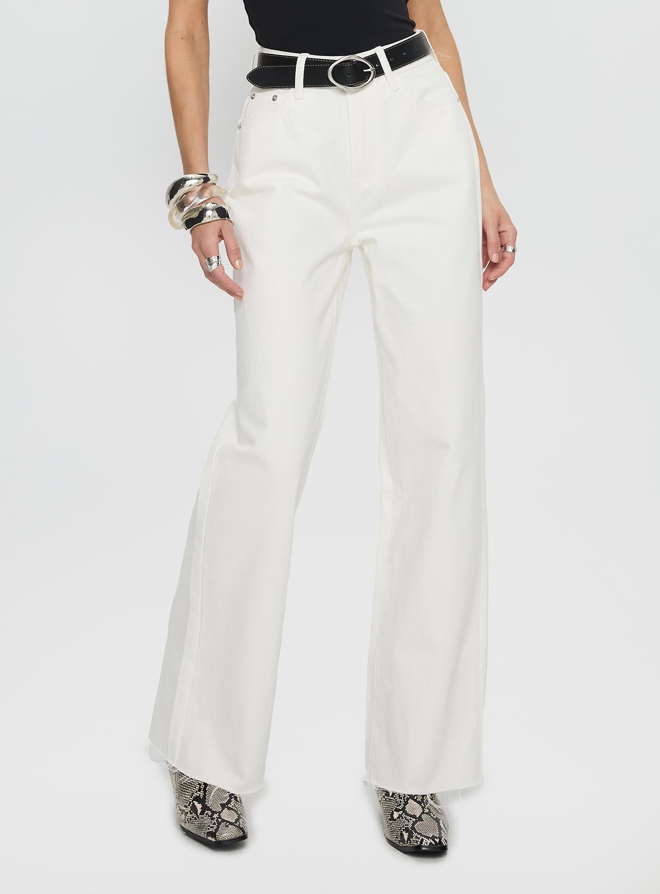 Henesey High Rise Straight Leg Jeans White Wash - Image 2