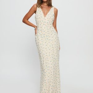 Manolia Textured Maxi Dress Cream Floral