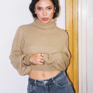 Zahara Cropped Turtleneck Sweater Beige Petite