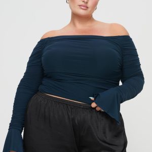 Moreno Off The Shoulder Top Navy Curve