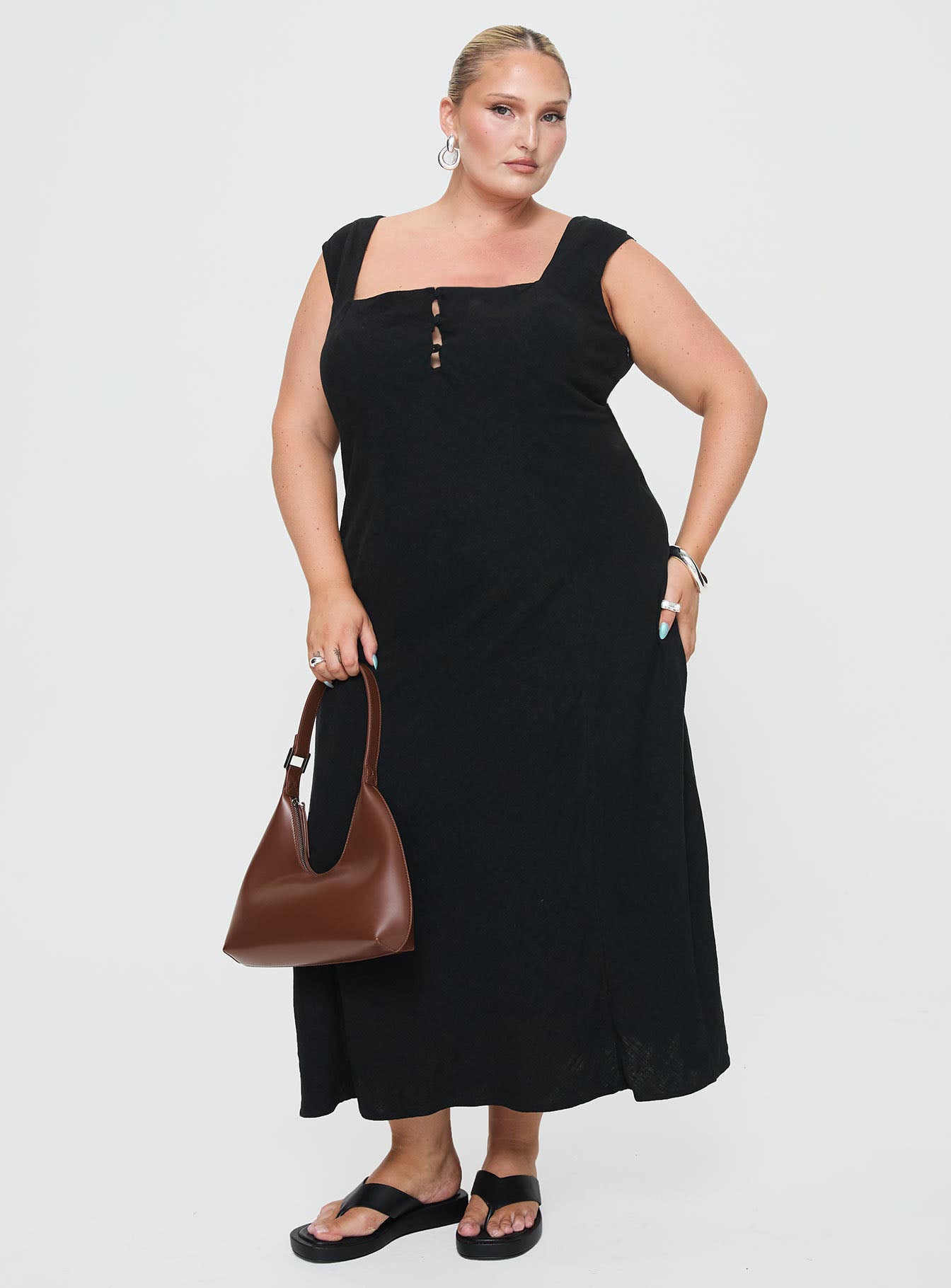 Chosen Girl Linen Blend Maxi Dress Black Curve - Image 2