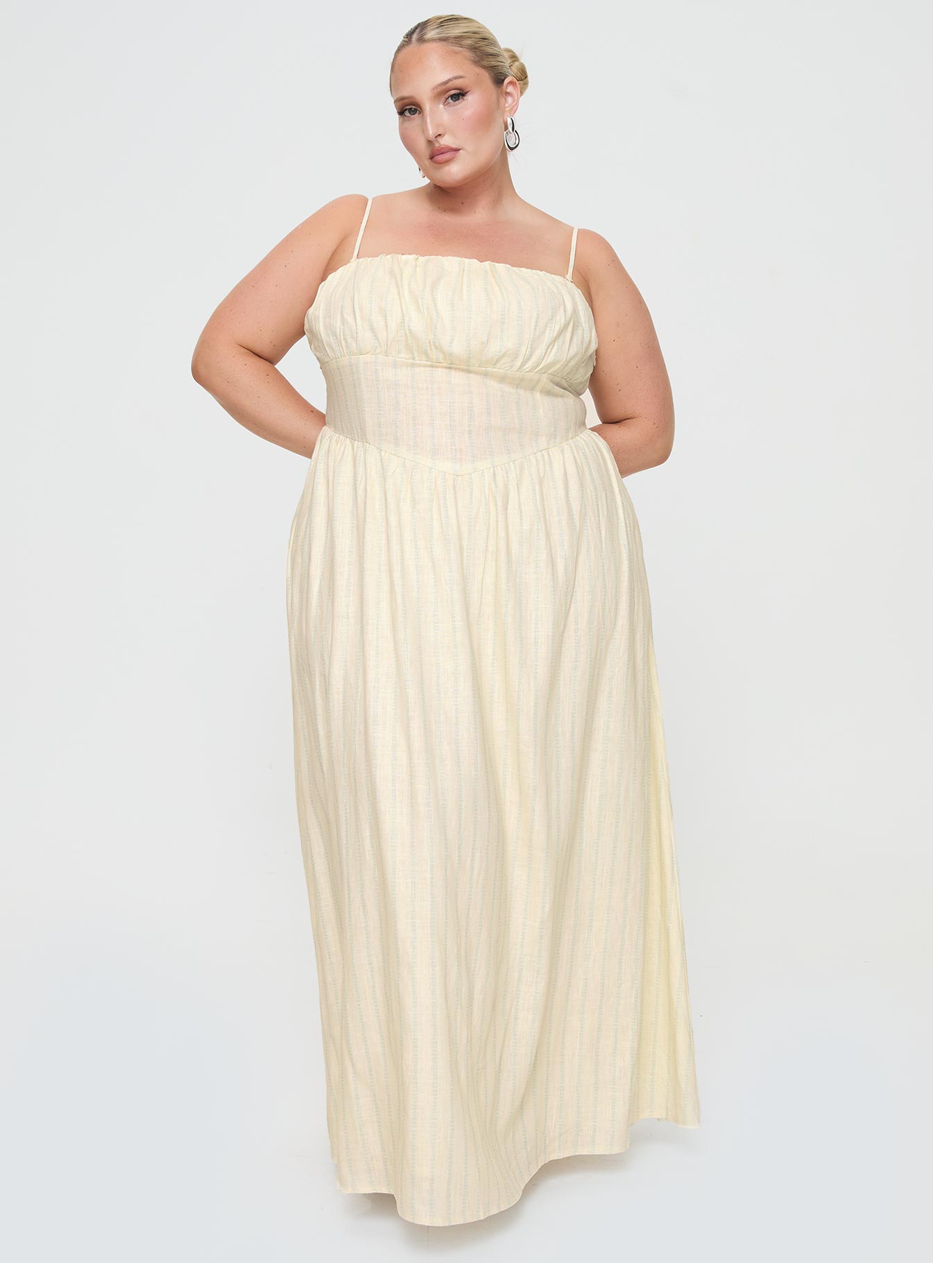 Slow Dance Linen Blend Maxi Dress Cream / Blue Curve - Image 2