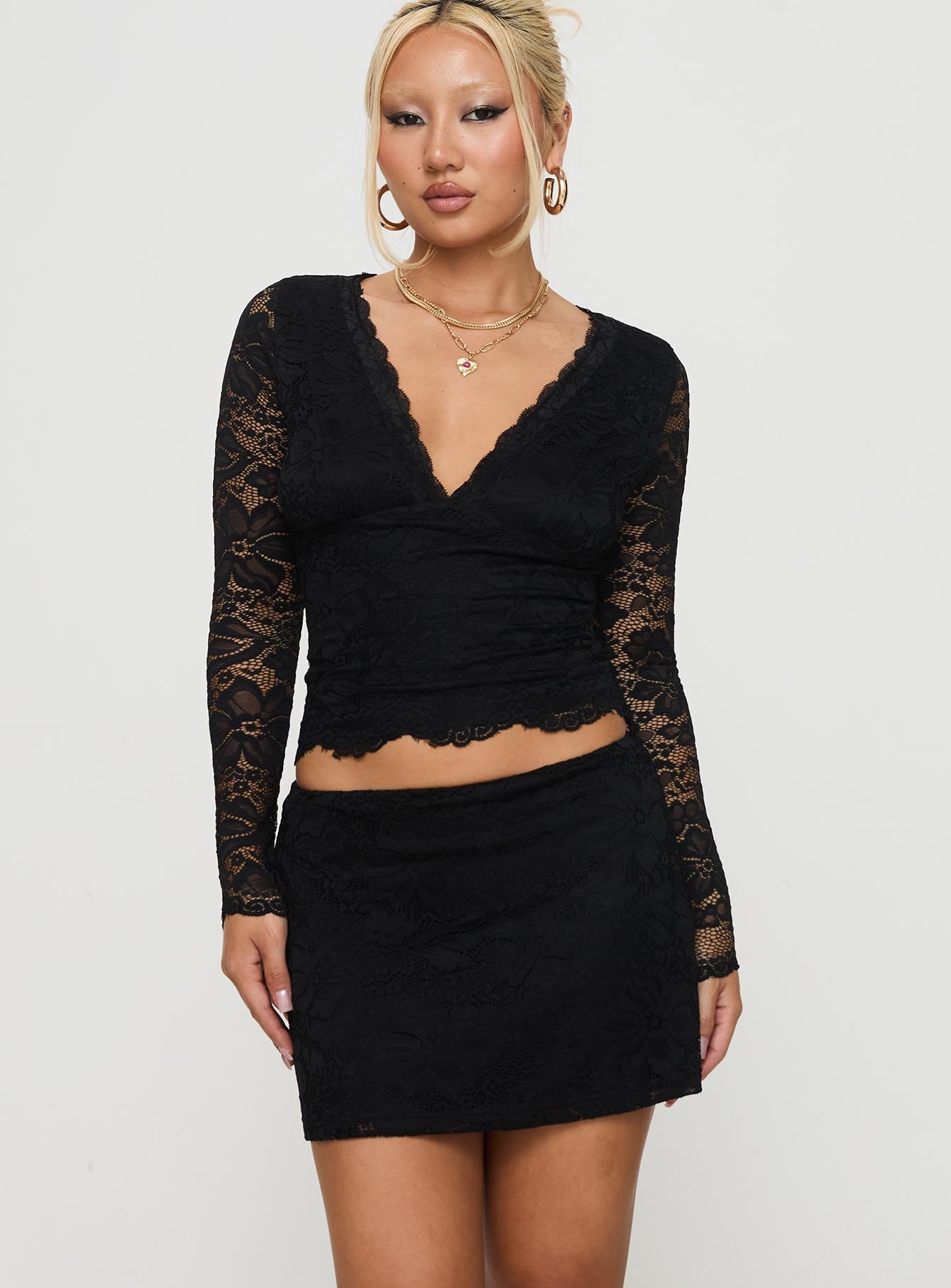 Morgynne Lace V Neck Set Black - Image 2