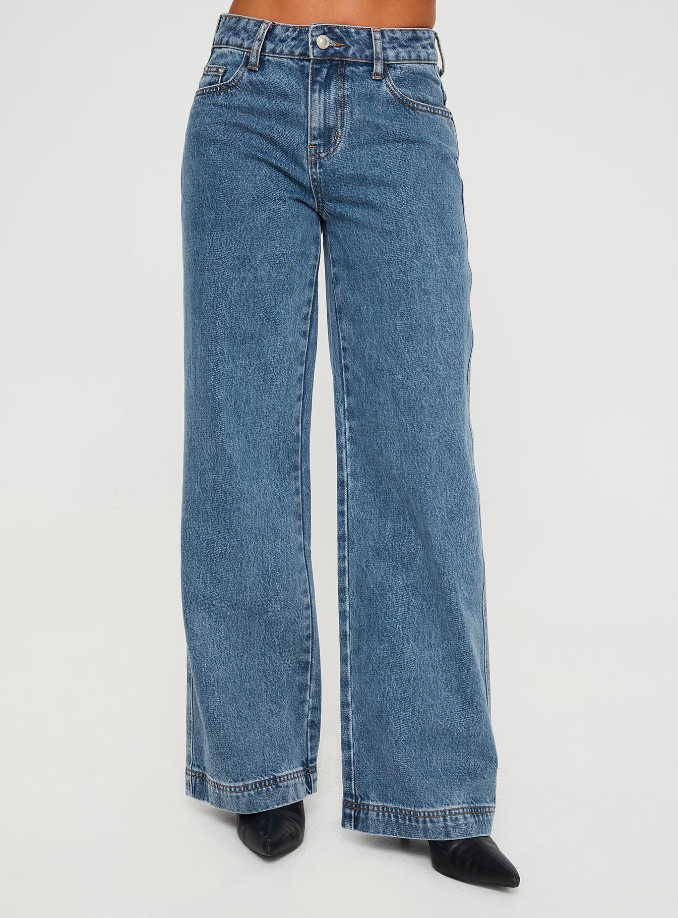 Jankins Low Rise Straight Leg Jeans Mid Wash - Image 2
