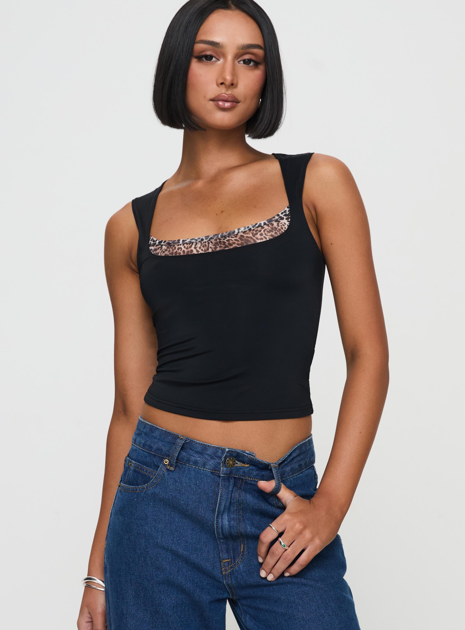 Xandi Top Black Leopard - Image 2