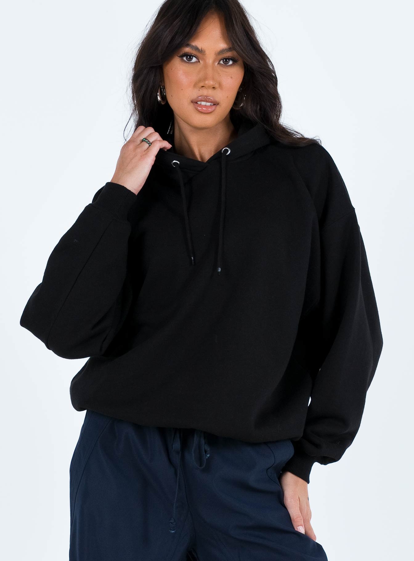 Ritu Oversized Hoodie Black - Image 2