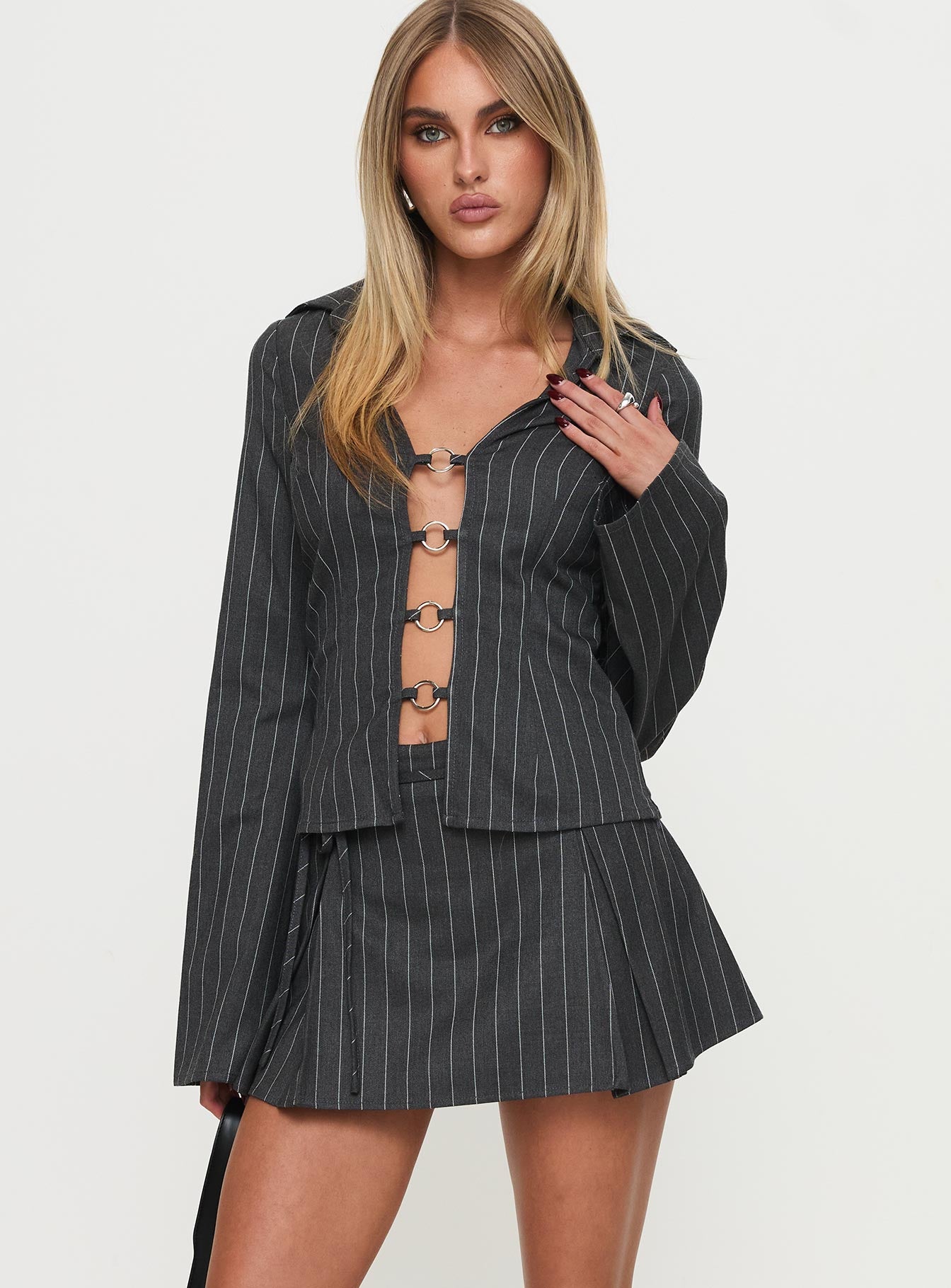 Saraya Pleat Mini Skort Grey Pinstripe - Image 2
