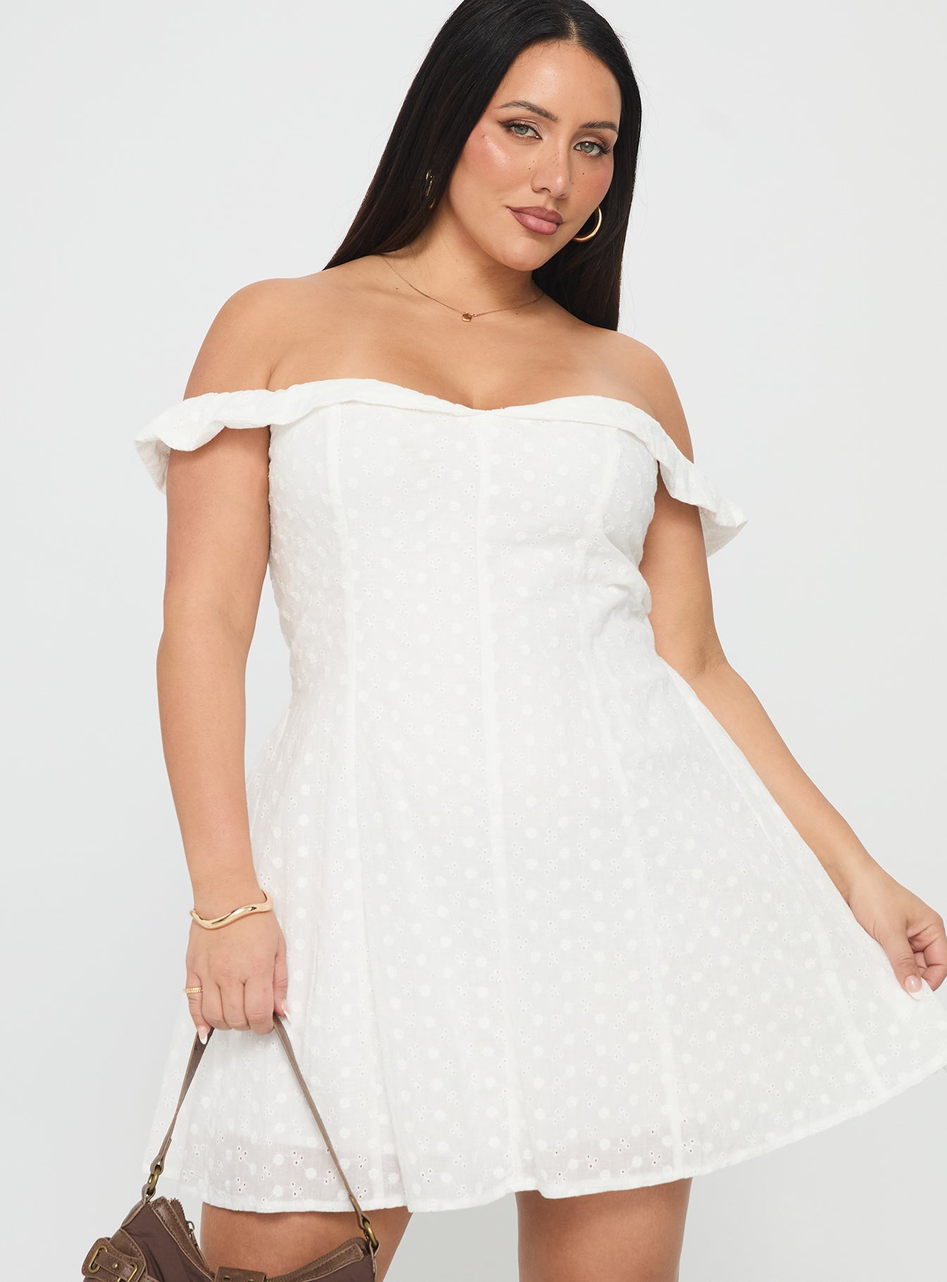 Rosebud Broderie Off The Shoulder Mini Dress White Curve - Image 2
