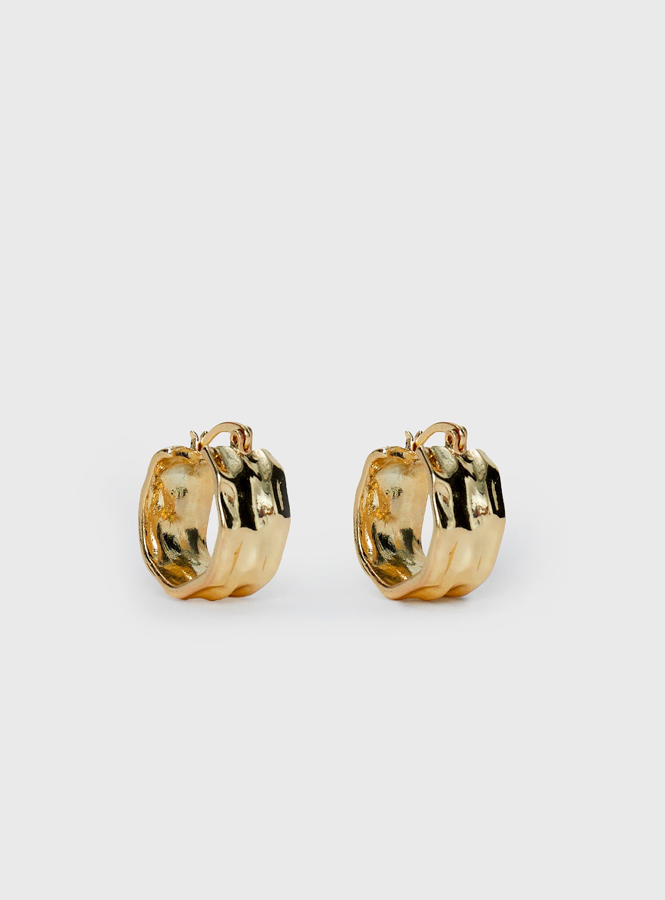 Fast Nights Earrings Gold - Image 2