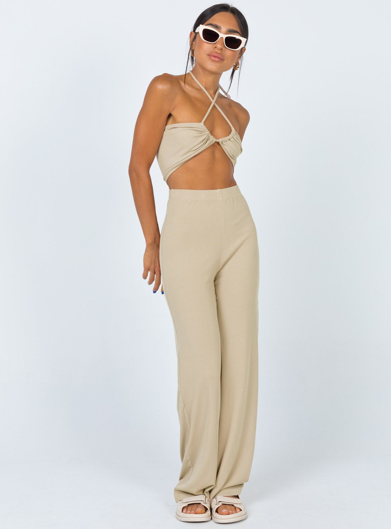 Latiana Set Beige - Image 3