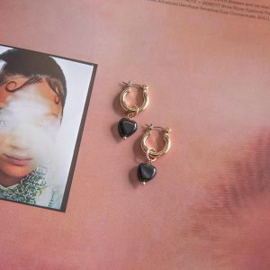 Breaking Hearts Earrings Black