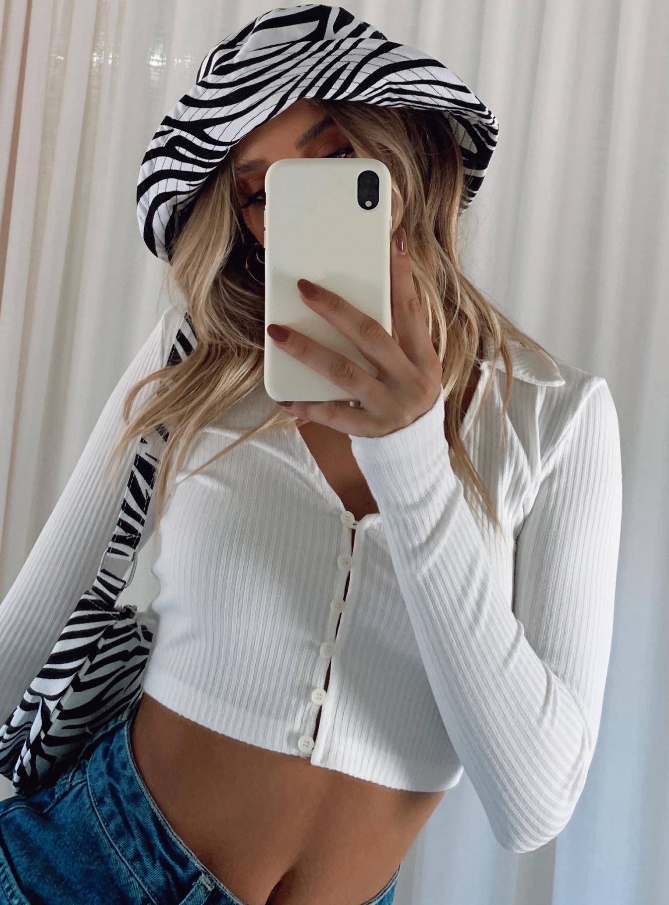 The Classic iPhone Case Cream - Image 4