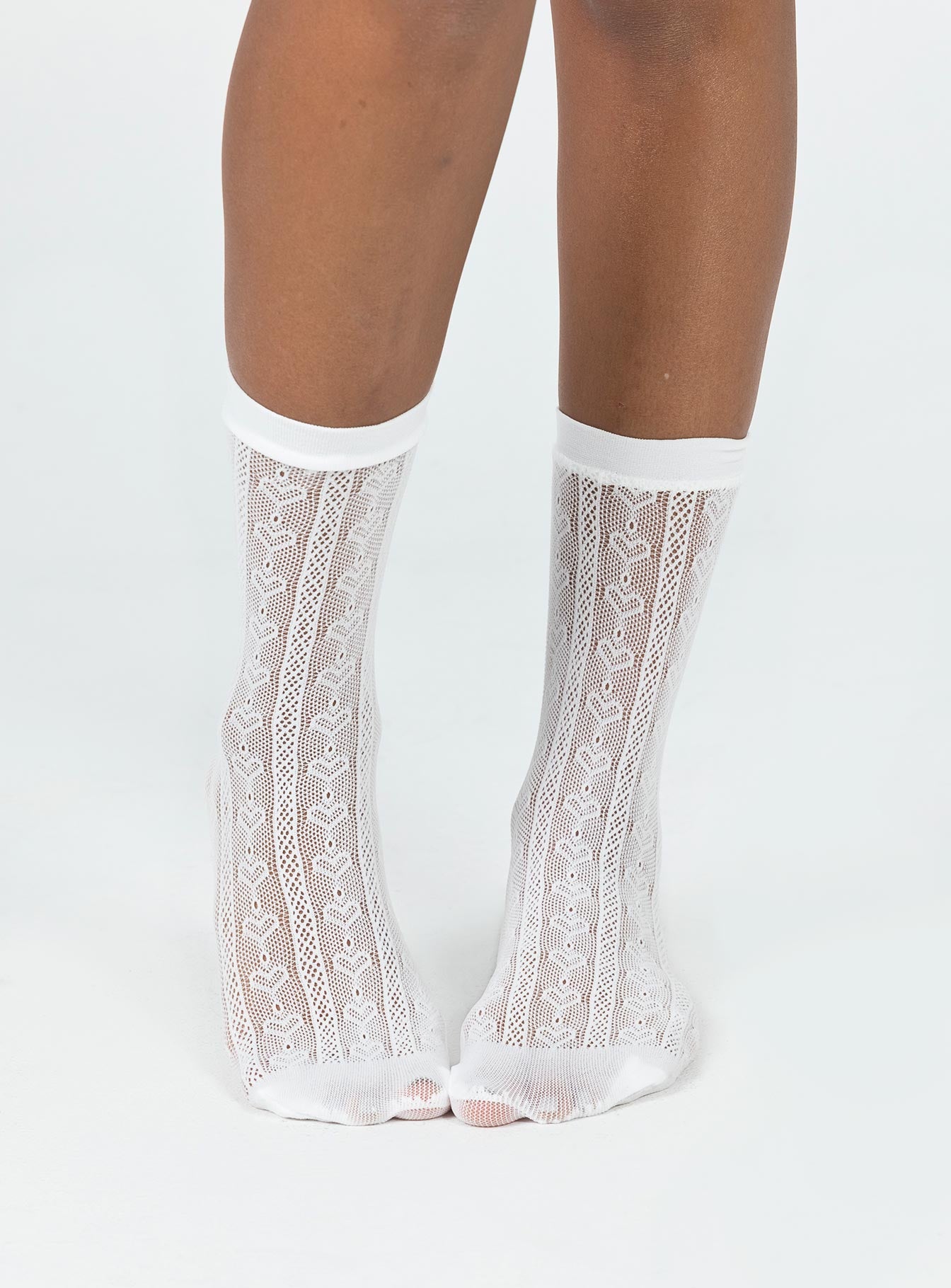 Yelena Heart Socks White - Image 2