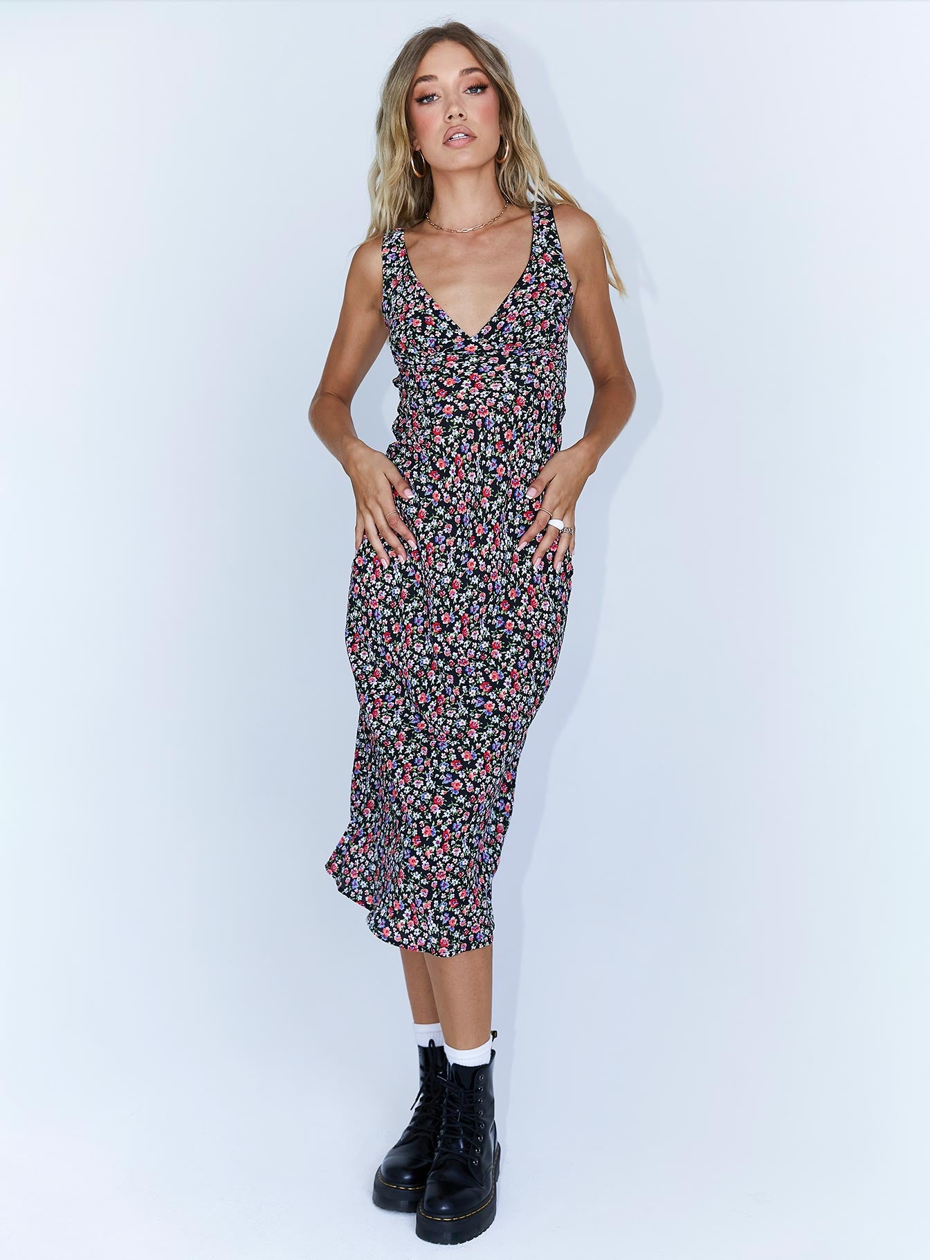 Delta Midi Dress Black Floral - Image 2