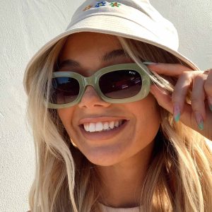 Lovey Dovey Sunglasses Sage Green