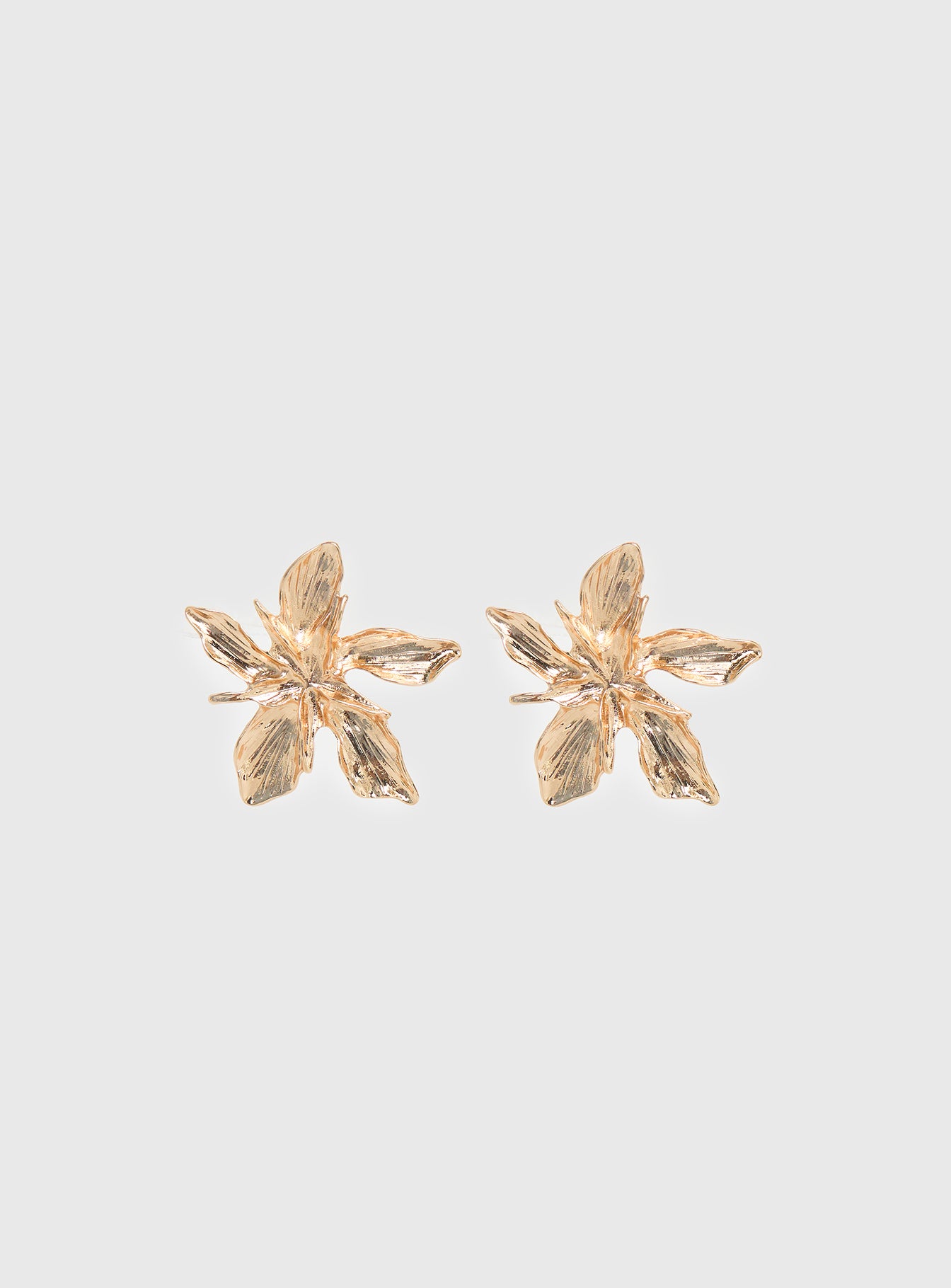 Impeccable Earrings Gold - Image 2