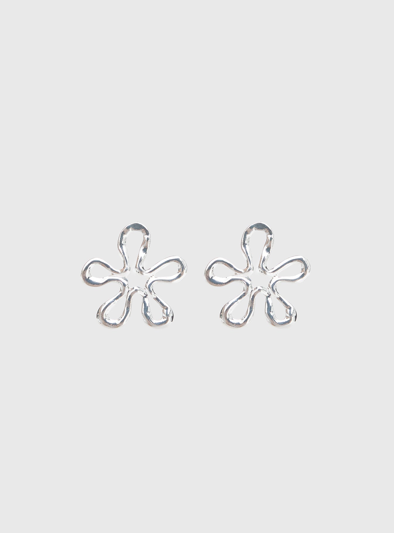 Sweet Embrace Flower Earrings Silver - Image 2
