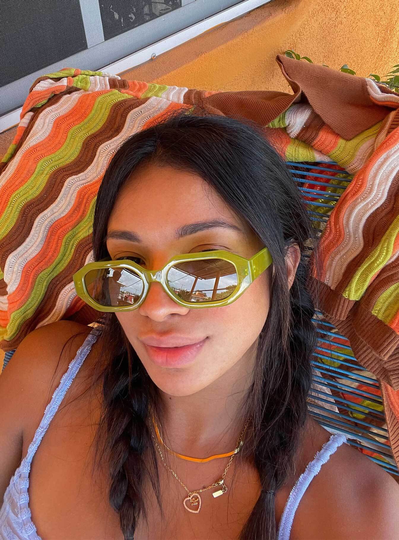 Corbett Sunglasses Green - Image 5