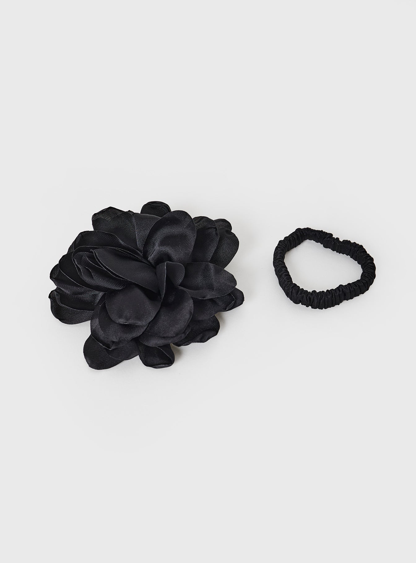 Rueth Hair Clip & Scrunchie Pack Black - Image 2