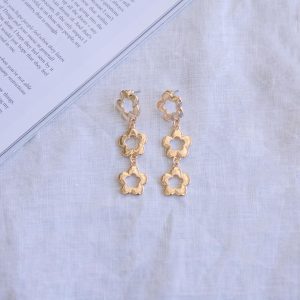Ivy Fleur Earrings Gold