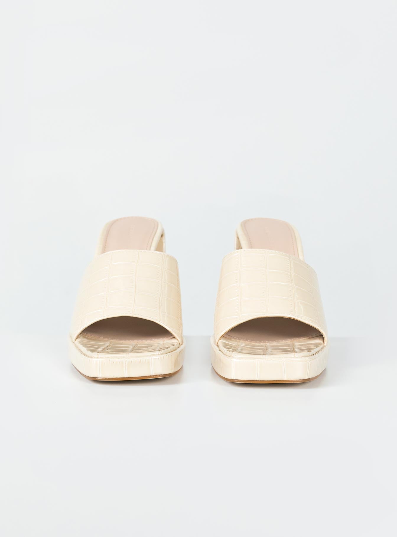 Marlon Heels Cream - Image 2