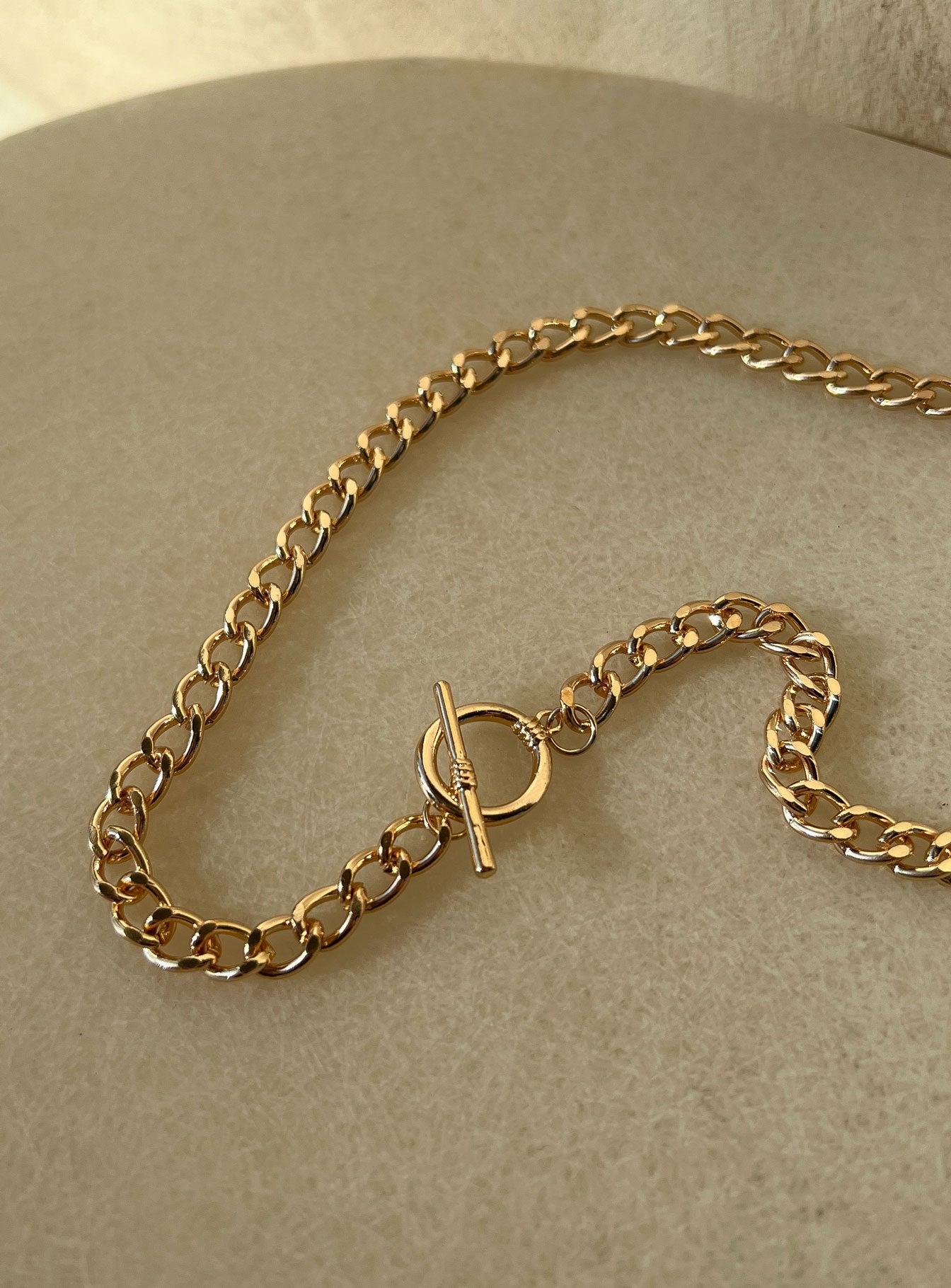 Taren Necklace Gold - Image 2