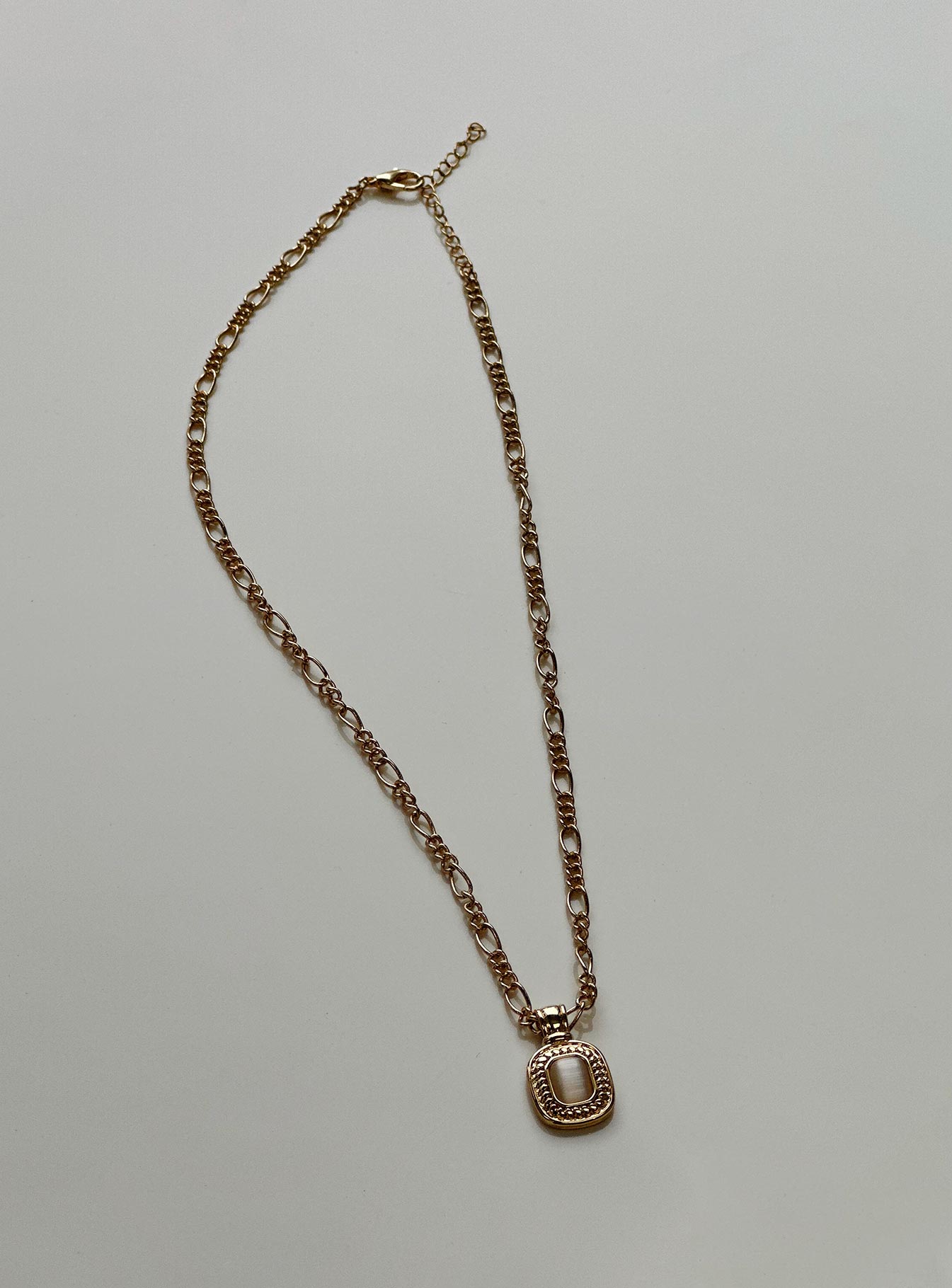 Setton Pendant Necklace Gold / White - Image 2