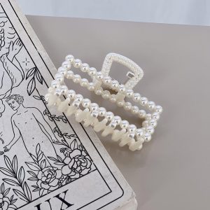 Moreno Pearl Hair Clip White