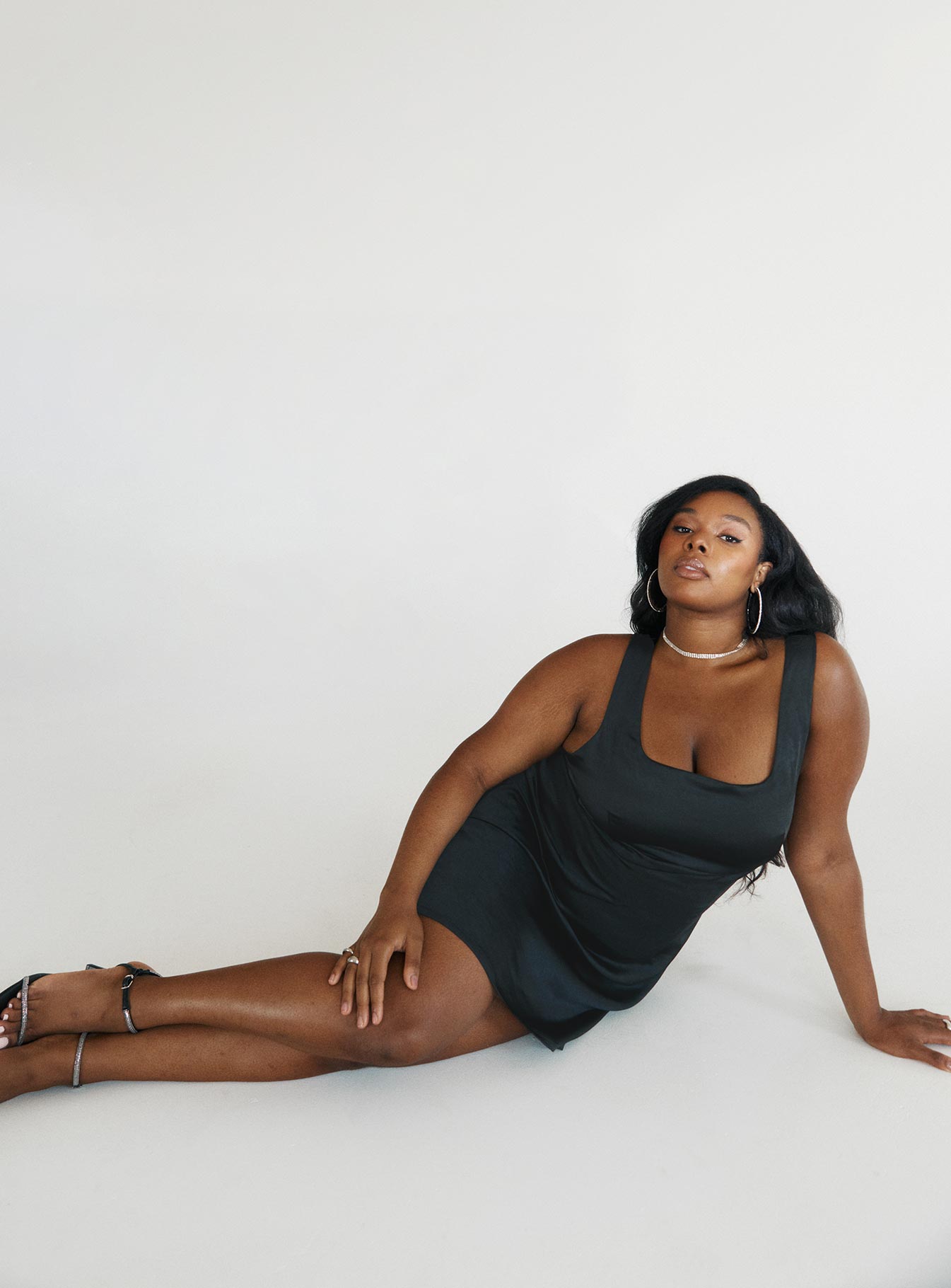 Cobie Mini Dress Black Curve - Image 2