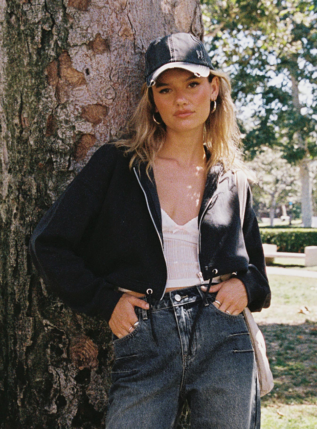 Samwell Cropped Zip Up Hoodie Black Sand - Image 2