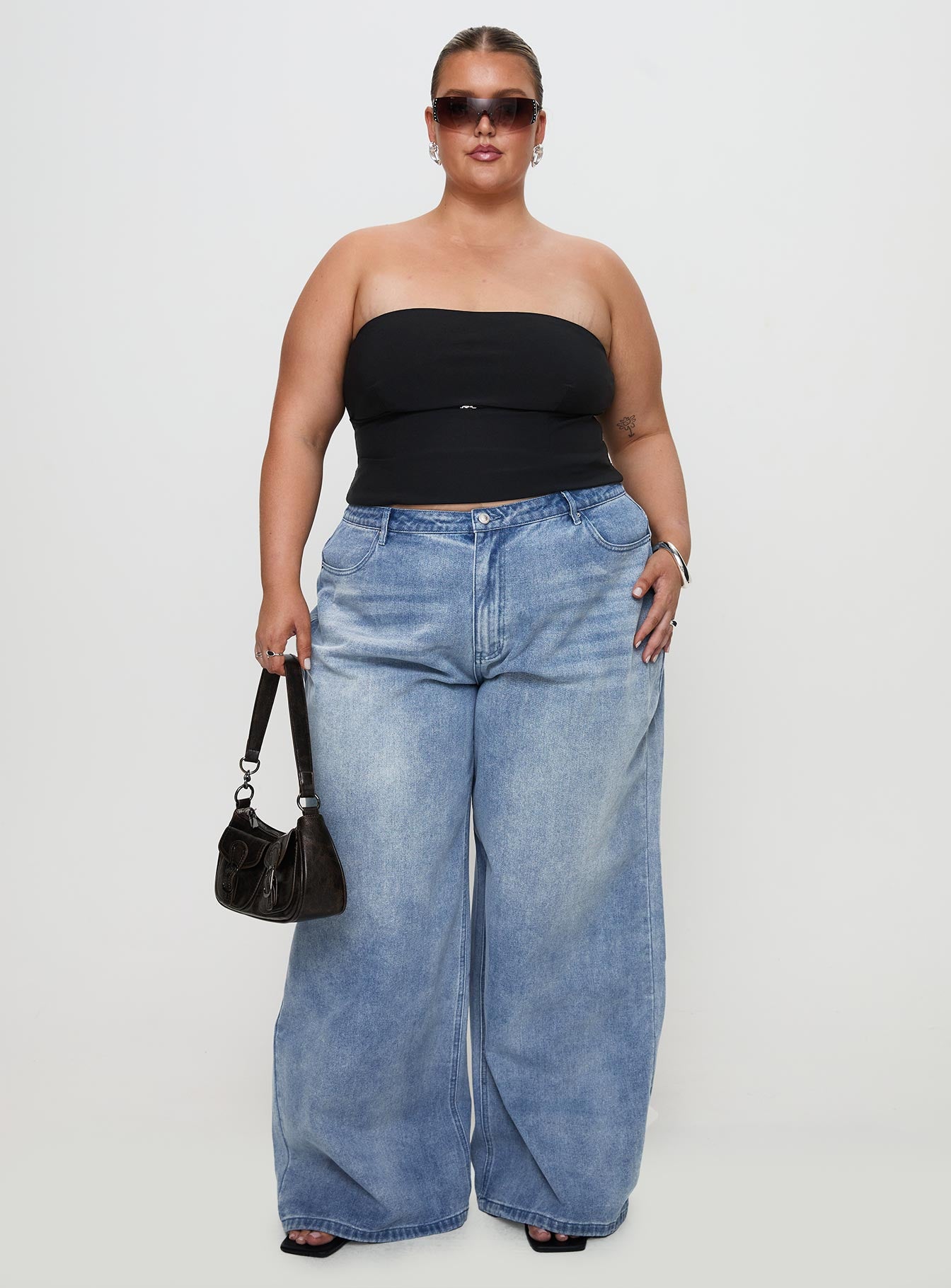 Flounce Strapless Top Black Curve - Image 3