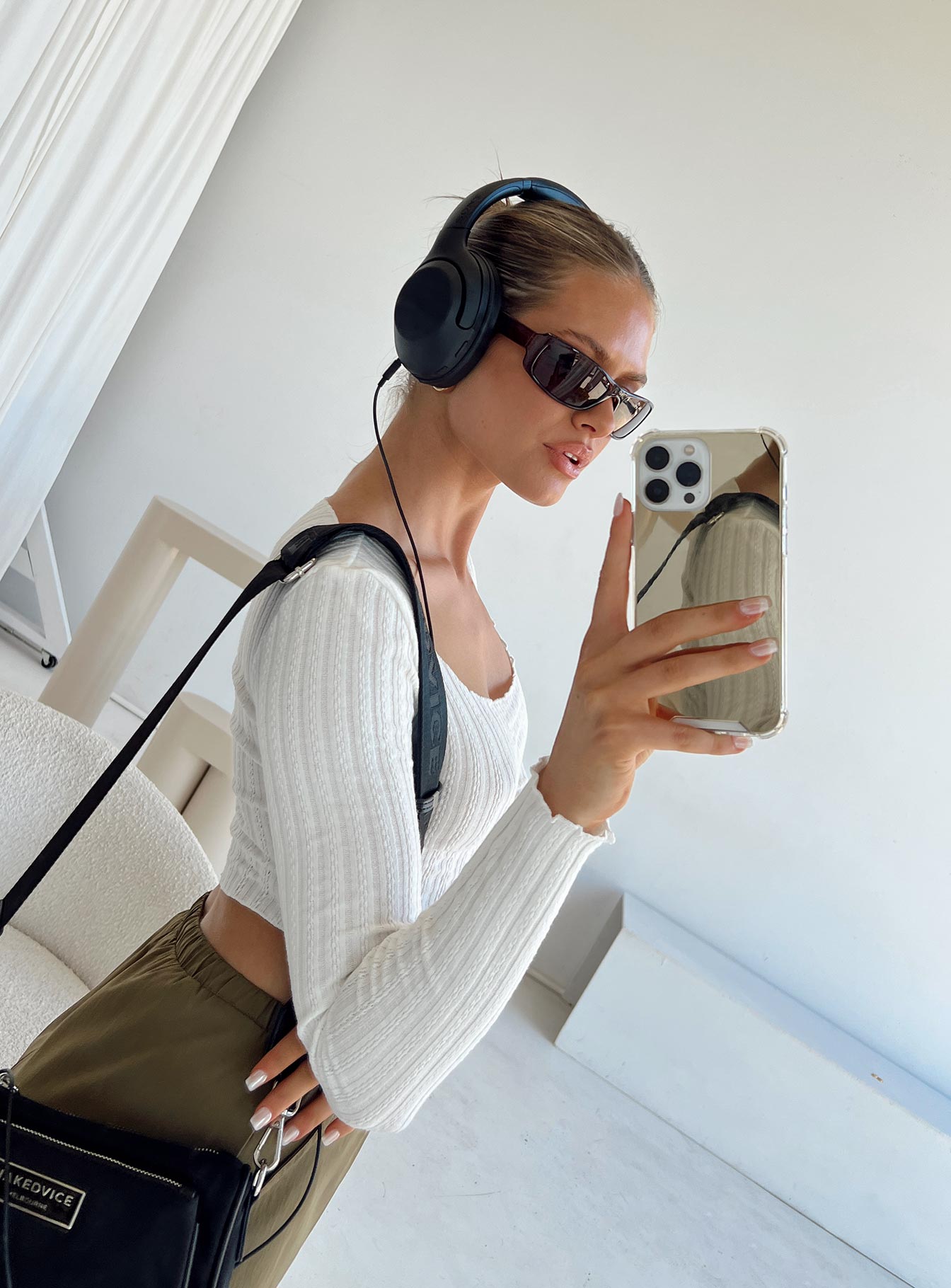 Leon Top White - Image 4