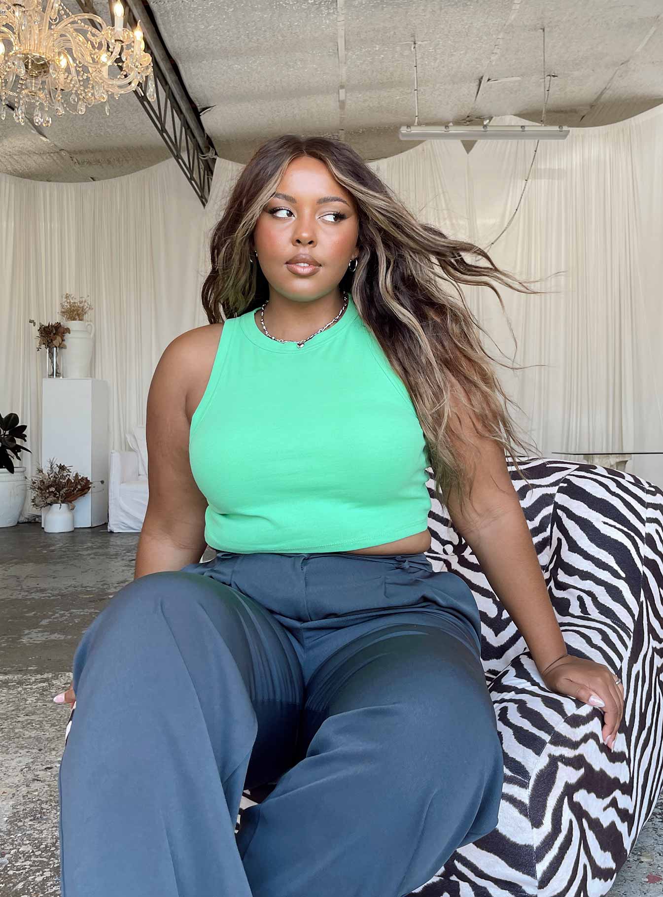 Classic Tank Top Green Curve - Image 7