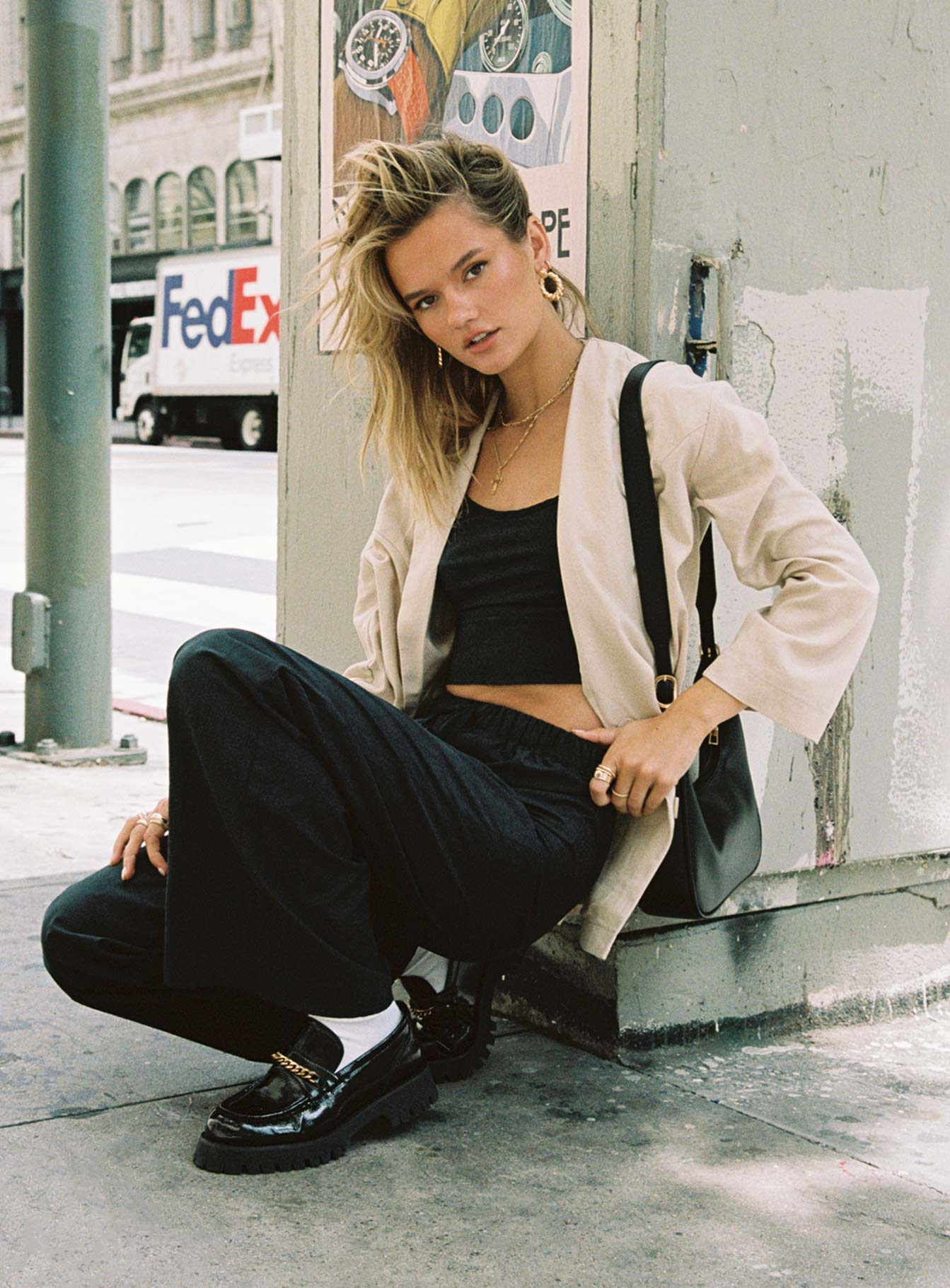 Amber Oversized Linen Blazer Beige - Image 10